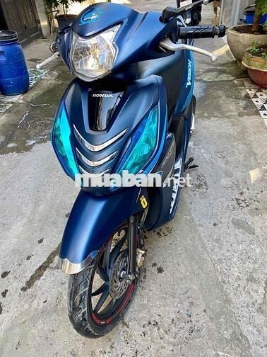 . cần bán xe vison 2023