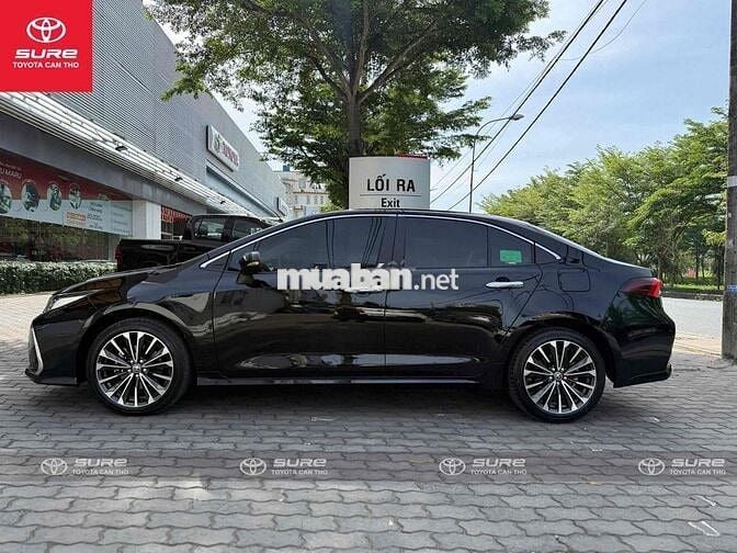 Toyota Corolla Altis 2024 1.8V - siêu lướt
