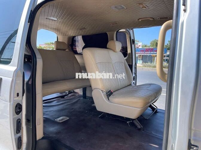 Hyundai Starex 2008 2.5D MT - 150 km