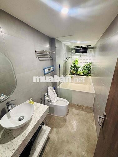 CHO THUÊ VILLA SÂN VƯỜN MỚI 100% KHU HỒ NGHINH GẦN BIỂN