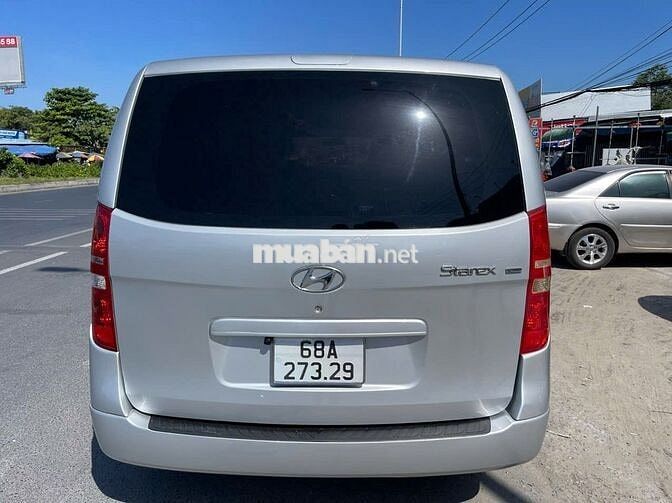 Hyundai Starex 2008 2.5D MT - 150 km