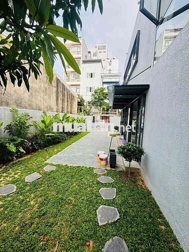 CHO THUÊ VILLA SÂN VƯỜN MỚI 100% KHU HỒ NGHINH GẦN BIỂN