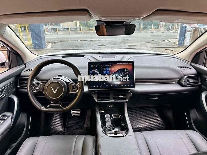 GF VF8 ECO 2023 SẴN XE VÀ HỒ SƠ