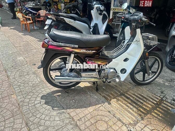 Honda Dream lùn màu Nâu trắng