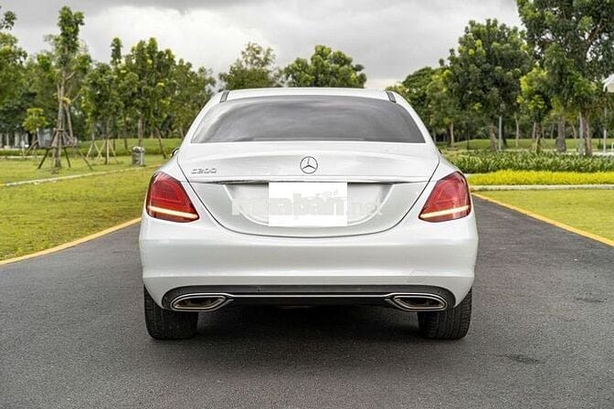 Bán cắt lỗ C200 Exclusive 2021 zin siêu cọp