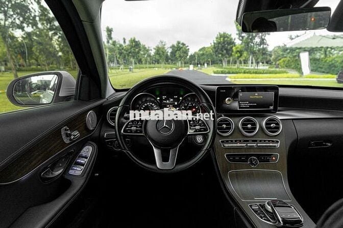 Bán cắt lỗ C200 Exclusive 2021 zin siêu cọp