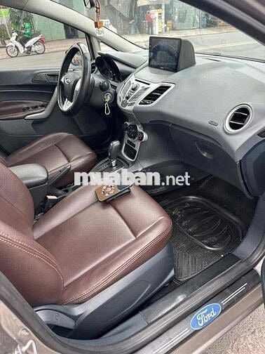Ford Fiesta 5 chổ rin 100% cực mới