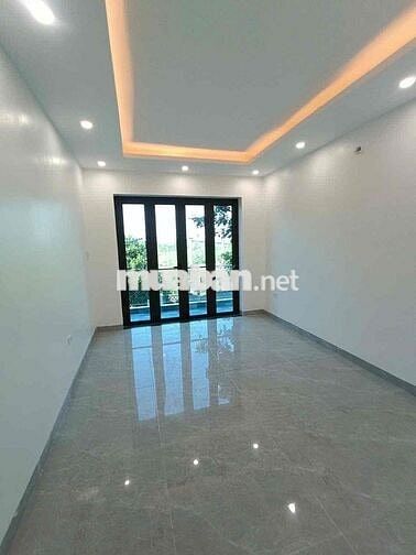 nhà Phụng Châu- Ô tô vào 5.3 tỷ