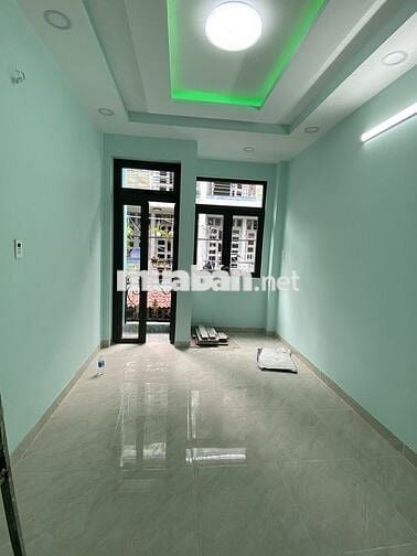 Nhà nguyên căn hẻm 5m,nhà mới xây, trệt, 2 lầu, sân thượng, DTSD102m2