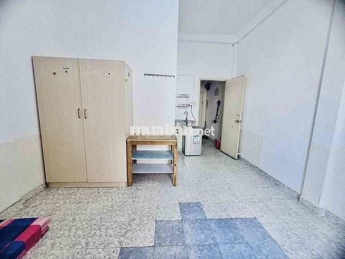 PHÒNG CỬA SỔ - SIÊU THOÁNG - NGAY PHẠM VĂN HAI