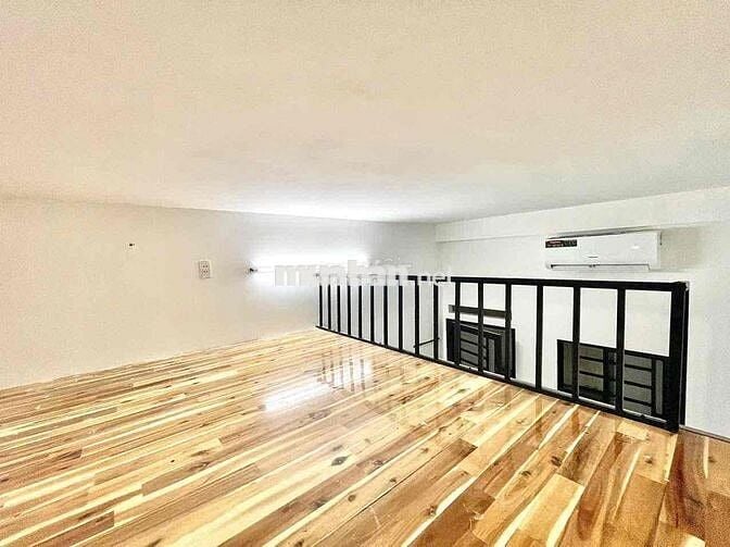 Phòng Gác Lửng Mới Xây Ngay CV Gia Định