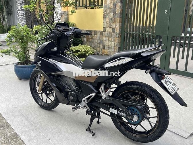 cần bán xe whinerX 2020 abs chính chủ ký giấy