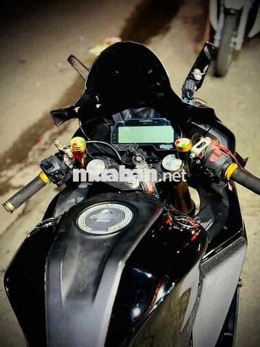 yamaha  r15 v3 zin đẹp keng