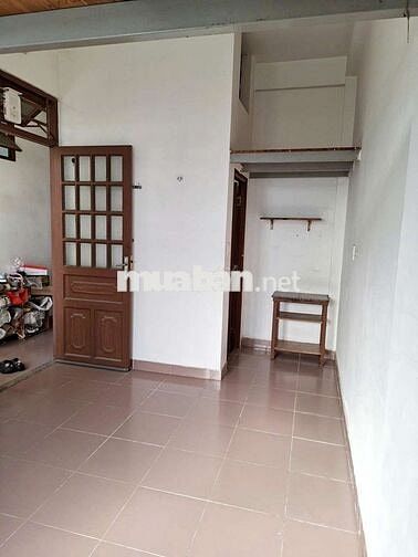 Cho thuê phòng trọ hẻm 4 đường Văn Chung, Tân Bình