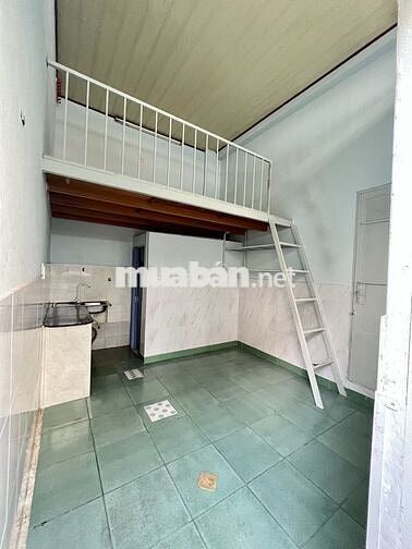 Phòng cho thuê có gác 6m tại đường Tân Kỳ Tân Quý, Q. Tân Phú