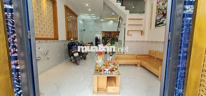 Nhà cho thuê full nội thất.hướng tây