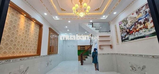 Nhà cho thuê full nội thất.hướng tây