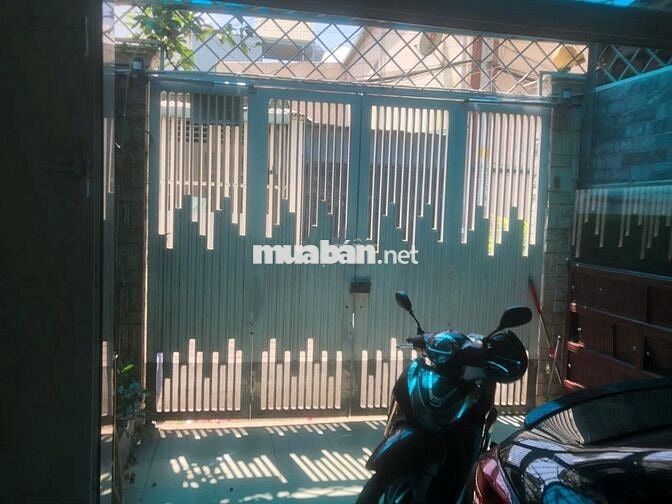 Cho thuê nhà 5PN 4WC Đường Số 8, Linh Xuân, Thủ Đức