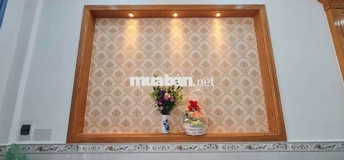 Nhà cho thuê full nội thất.hướng tây