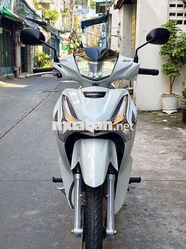 Honda Future 125 2023 Trắng 7777 km