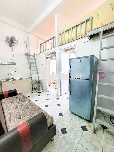 tìm 1 bạn Nam sinh viên, NVVP share phòng ngay cầu vượt Hoàng Hoa Tham