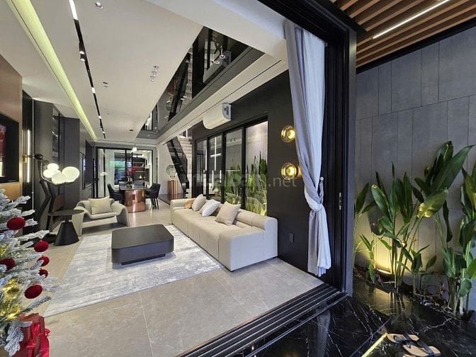 BÁN NHÀ 2 TẦNG QUẬN 1, GIÁ CHÀO 5 TỶ HƠN, 50m2 CÓ SHR SANG TÊN LH EM