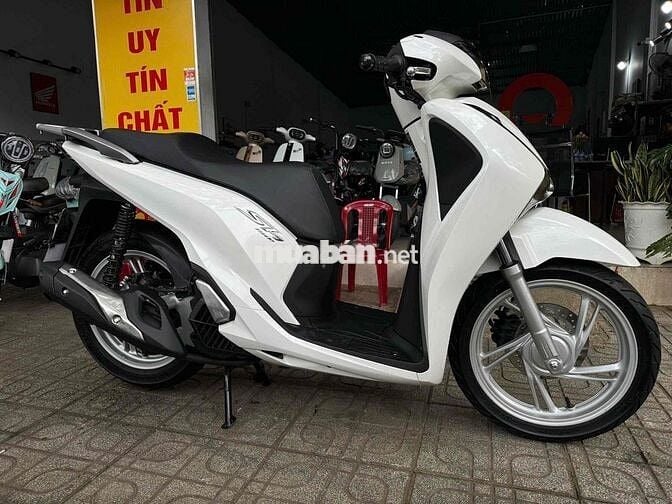 Honda SH 2017 150cc Trắng