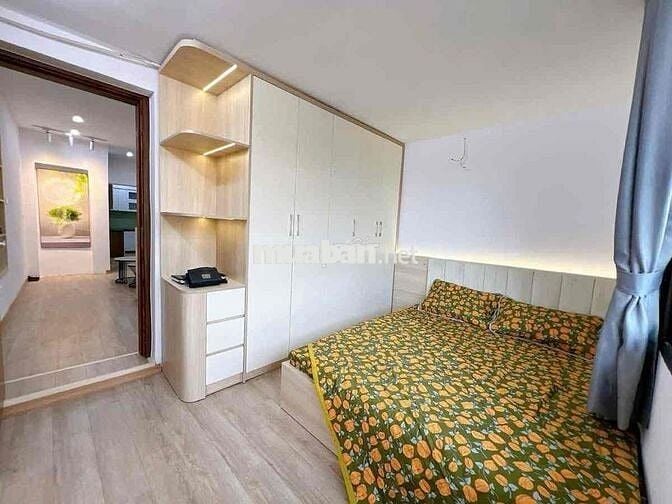 Tập thể Đại La, 2 ngủ ban công rộng, bãi ô tô, sổ đỏ CC, tặng NT 60m2