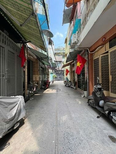 Bán nhà mới xây 100% - 4 tầng. Hẻm Xe Hơi – 128 Bàn Cờ, P.3, Q.3