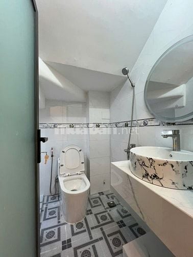 Bán nhà mới xây 100% - 4 tầng. Hẻm Xe Hơi – 128 Bàn Cờ, P.3, Q.3