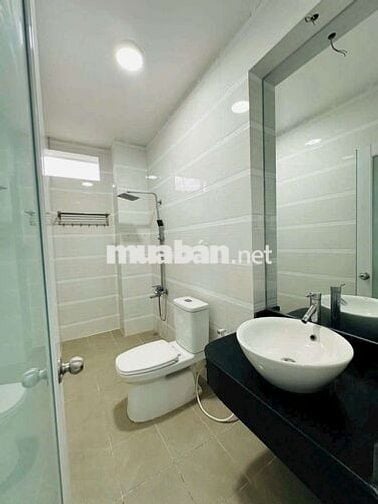 Bán nhà 4 tầng trung tâm Nhà Bè