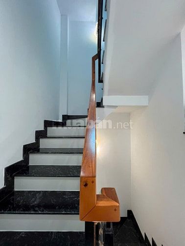 Bán nhà mới xây 100% - 4 tầng. Hẻm Xe Hơi – 128 Bàn Cờ, P.3, Q.3