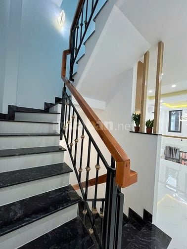 Bán nhà mới xây 100% - 4 tầng. Hẻm Xe Hơi – 128 Bàn Cờ, P.3, Q.3