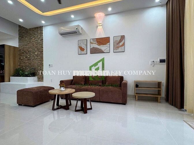 Nhà Nam Việt Á giá rẻ, gần đường Nghiêm Xuân Yêm –  4PN khép kín