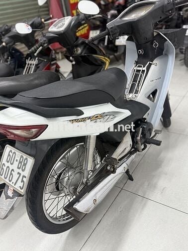Honda Wave 100 2015 Trắng , Rin . 1 chủ