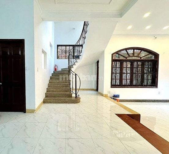 NHÀ XÂY 4 TẦNG ĐƯỜNG NGUYỄN HỮU CẢNH BÁN 16 TỶ