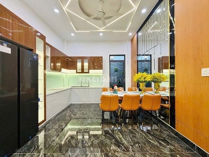 Bán nhà đường Khánh Hội, Phường 2, Quận 4, Hồ Chí Minh chỉ 3TỶ hơn