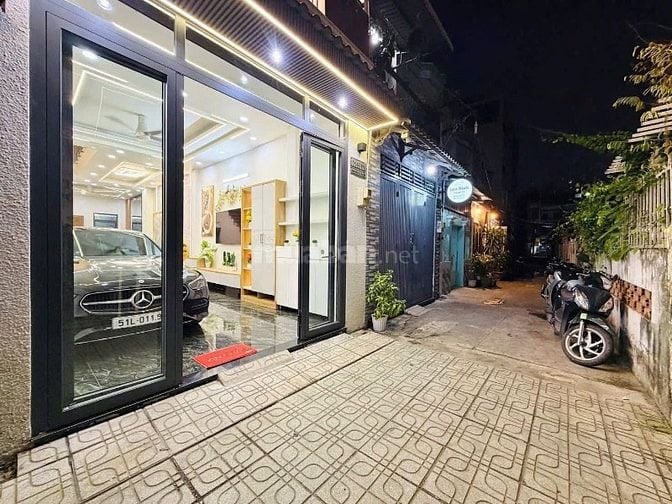 Bán nhà đường Khánh Hội, Phường 2, Quận 4, Hồ Chí Minh chỉ 3TỶ hơn