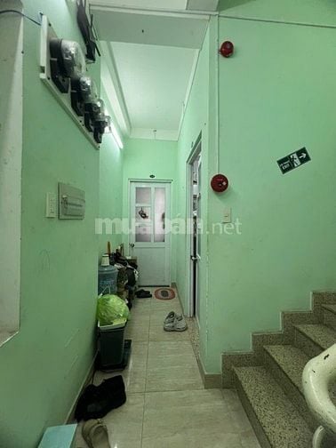 Cần bán CHDV đang kinh doanh 60 triệu / tháng ở Quận 10. 