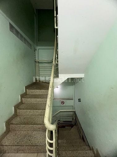 Cần bán CHDV đang kinh doanh 60 triệu / tháng ở Quận 10. 