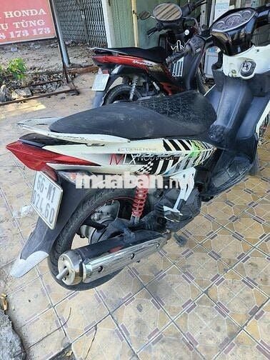 Yamaha Nouvo LX Trắng đen Zin