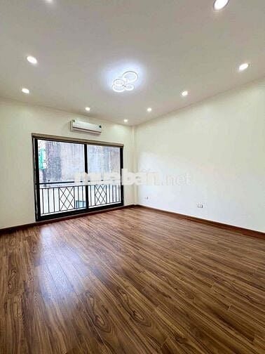 🔥 BÁN NHÀ PHỐ VĂN CAO – TRUNG TÂM BA ĐÌNH- 32m² x 5 TẦNG HƠN 7 TỶ