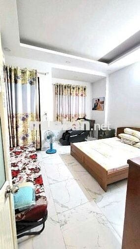 BÁN NHÀ 3 TẦNG  150m2- Đ. PHẠM THẾ HIỂN QUẬN 8 - SÁT BÊN BV Q8 CAO LỖ