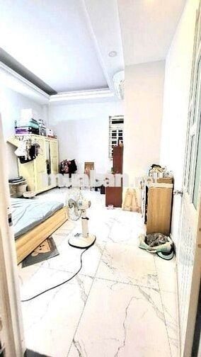 BÁN NHÀ 3 TẦNG  150m2- Đ. PHẠM THẾ HIỂN QUẬN 8 - SÁT BÊN BV Q8 CAO LỖ