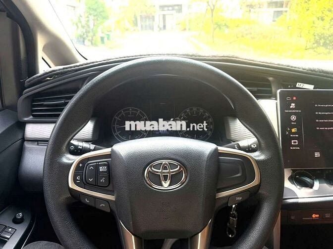 Toyota Innova 2018 Nâu vàng Số sàn