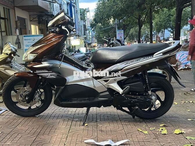 Honda Air Blade 2010 màu Nâu bạc
