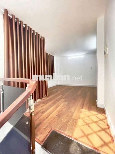 Cần bán nhà đường xe hơi gần Phú Mỹ Hưng quận 7