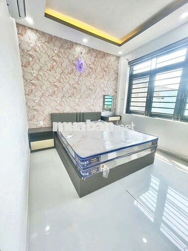 Cần bán nhà đường xe hơi gần Phú Mỹ Hưng quận 7