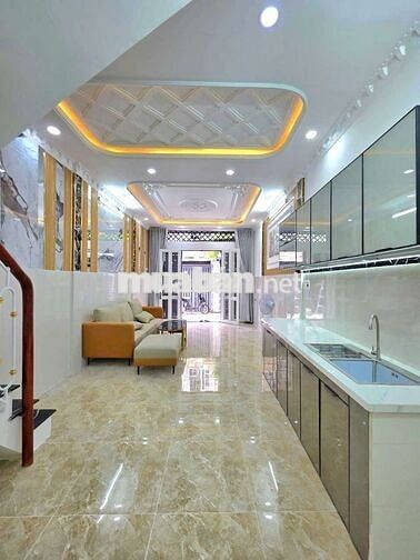 Cần bán nhà Đang ở nhà đẹp vào ở liền gần Phú Mỹ Hưng quận 7