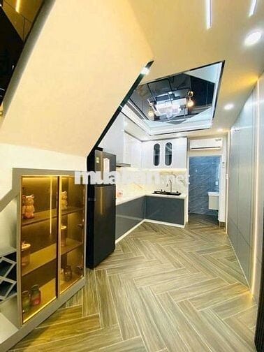 Cần bán nhà Lê Văn Lương đường trước nhà xe hơi có sổ hồng